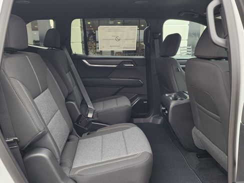 New 2026 GMC Acadia Elevation image 44
