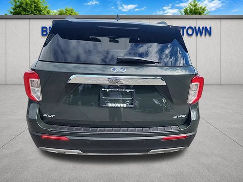 Used 2022 Ford Explorer XLT w/ Equipment Group 202A AWD/4WD image 7