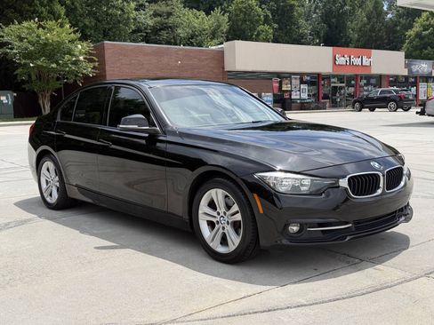 Used 2016 BMW 328i Sedan RWD image 3