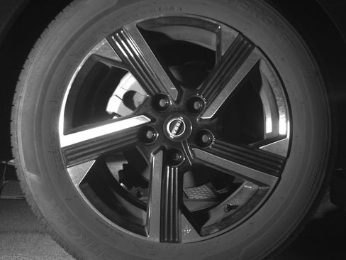 Used 2025 Nissan Sentra SV FWD image 15