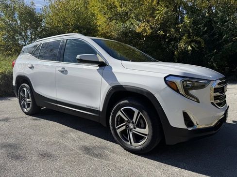 Used 2021 GMC Terrain SLT image 4