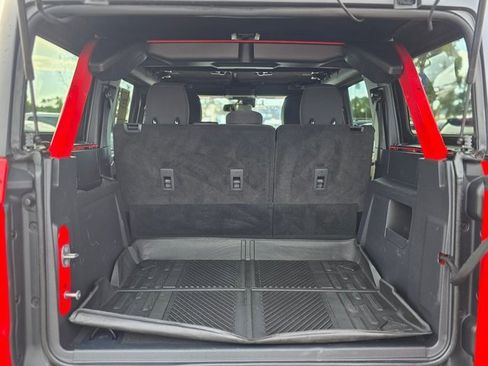 Used 2022 Ford Bronco Wildtrak image 11