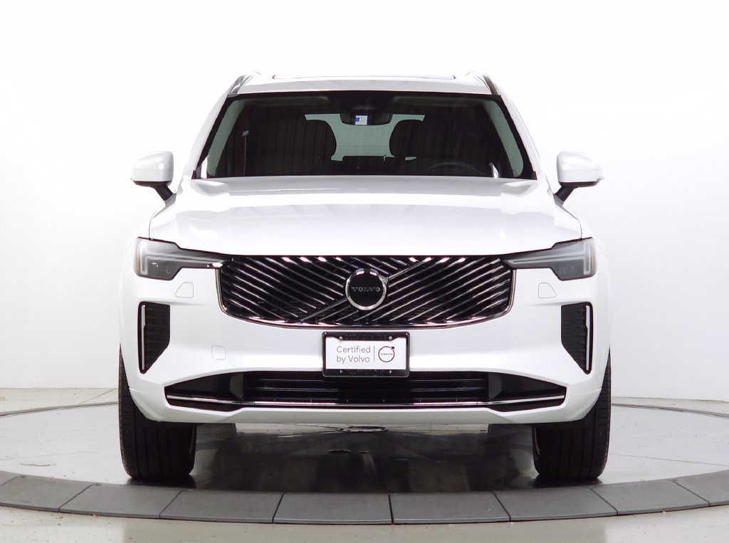 Certified 2025 Volvo XC90 B5 Core AWD/4WD image 2