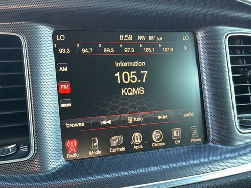 Used 2015 Dodge Charger SXT RWD image 15