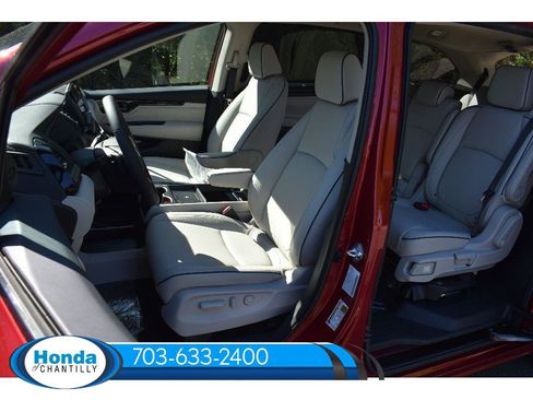 New 2026 Honda Odyssey Touring image 26