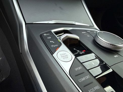 Used 2025 BMW 230i Coupe image 24