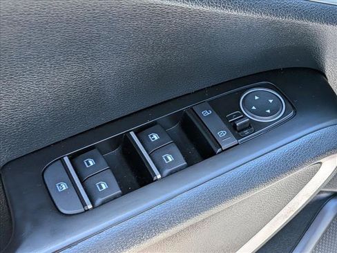 Used 2024 Kia Soul LX w/ Option Group 015 FWD image 11