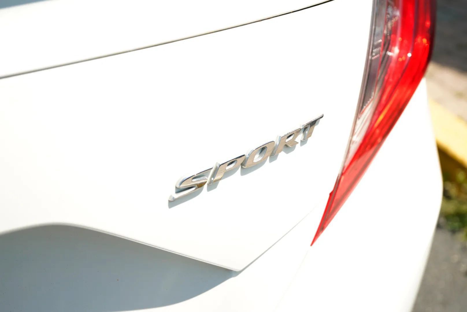 Used 2020 Honda Civic Sport image 11