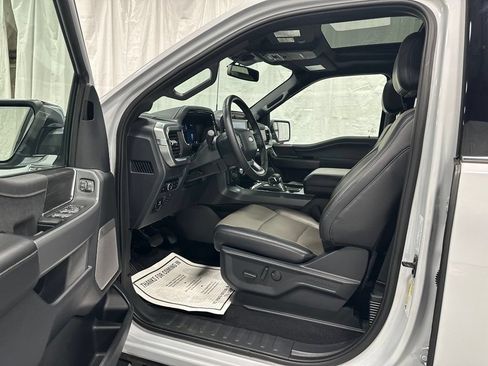 Used 2025 Ford F150 Lariat w/ Equipment Group 501A Mid AWD/4WD image 10