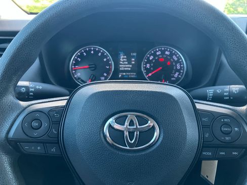 Used 2020 Toyota RAV4 LE w/ All Weather Liner Package AWD/4WD image 14