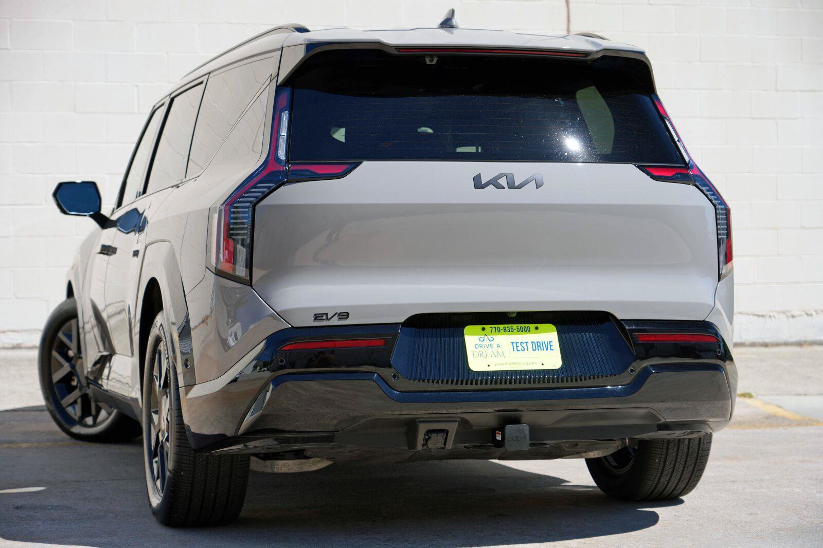 Used 2026 Kia EV9 Land w/ Nightfall Edition Package AWD/4WD image 6