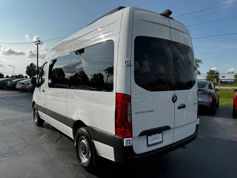 Used 2024 Mercedes-Benz Sprinter 2500 image 3