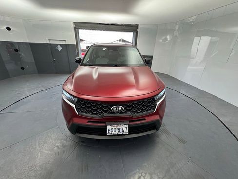 Used 2021 Kia Sorento S image 8