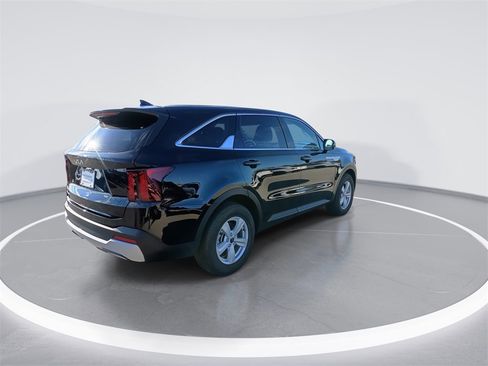 New 2026 Kia Sorento LX image 8