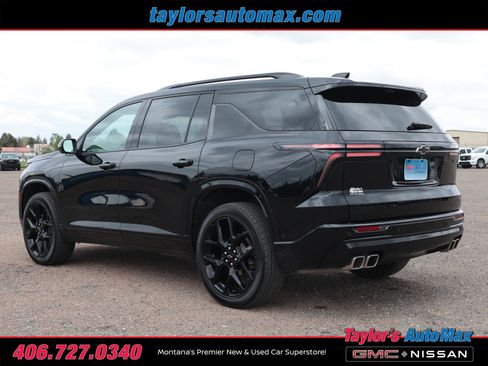Used 2024 Chevrolet Traverse RS AWD/4WD image 47