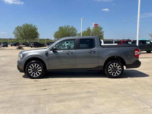 Used 2024 Ford Maverick Lariat image 2