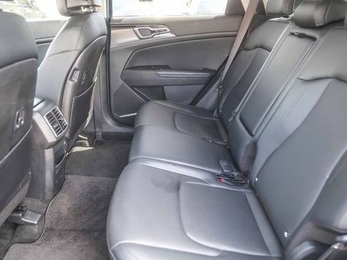 Used 2023 Kia Sportage EX FWD image 19