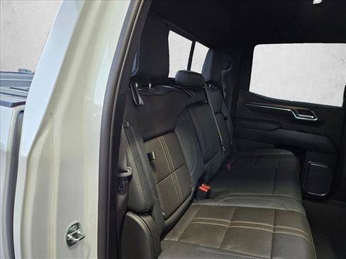 Used 2023 Chevrolet Silverado 1500 High Country w/ Z71 Off-Road Package AWD/4WD image 12