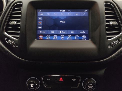 Used 2018 Jeep Compass Latitude w/ Popular Equipment Group FWD image 25