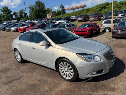 Used 2011 Buick Regal CXL Turbo w/ TO4 Preferred Equipment Group FWD image 4