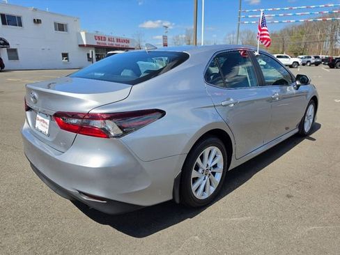 Used 2024 Toyota Camry LE image 7
