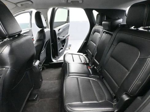 Used 2021 Ford Escape SEL image 37