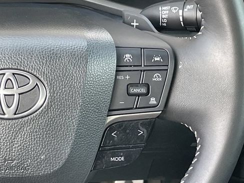 Used 2026 Toyota Camry SE FWD image 15