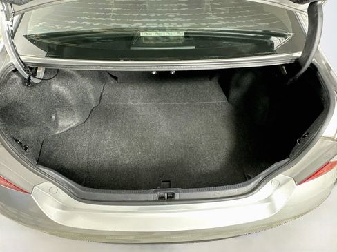 Used 2017 Toyota Camry SE FWD image 28