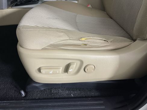 Used 2010 Toyota 4Runner SR5 AWD/4WD image 13