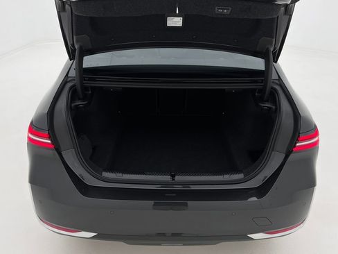 Certified 2026 BMW 530i xDrive w/ Premium Package image 24