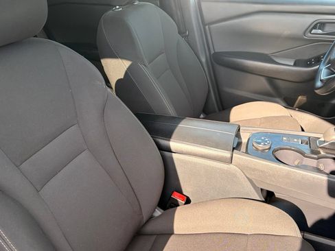 Certified 2024 Nissan Rogue S AWD/4WD image 11