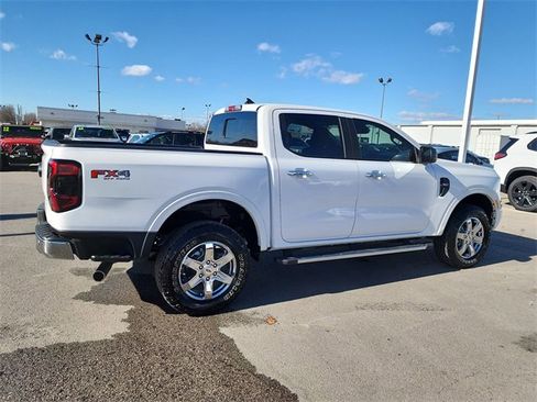 Used 2024 Ford Ranger XLT w/ FX4 Off-Road Package image 2