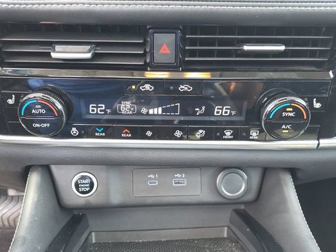 Used 2021 Nissan Rogue SL AWD/4WD image 20