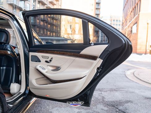 Used 2015 Mercedes-Benz S 550 Sedan image 51