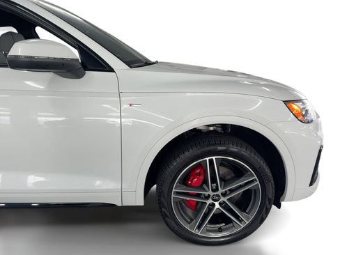 Used 2025 Audi Q5 e Premium Plus image 12