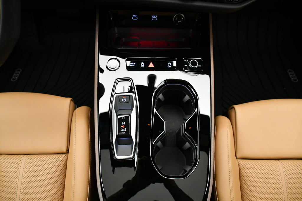 Used 2025 Audi A5 Premium Plus w/ Premium Plus AWD/4WD image 28