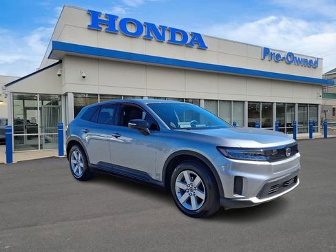 Used 2024 Honda Prologue EX image 3