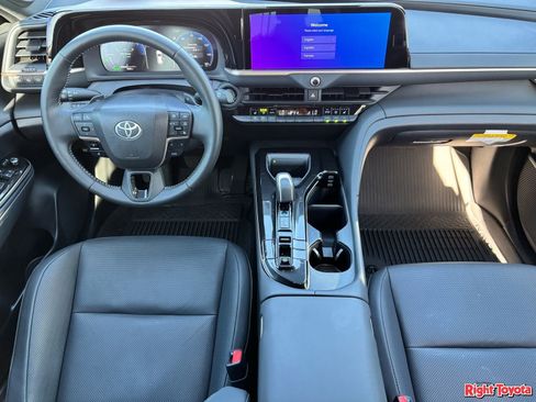 Certified 2026 Toyota Crown Signia AWD/4WD image 15