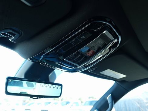 New 2026 Jeep Grand Wagoneer Summit image 19