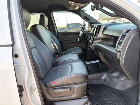 Used 2024 RAM 2500 Tradesman w/ Chrome Appearance Group AWD/4WD image 42