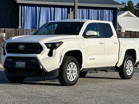 Used 2024 Toyota Tacoma SR5 image 9