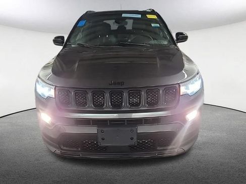 Used 2023 Jeep Compass Latitude w/ Sun and Sound Group AWD/4WD image 2