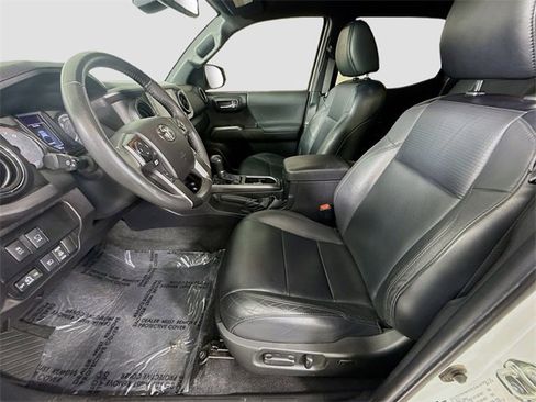 Certified 2022 Toyota Tacoma TRD Sport w/ TRD Premium Sport Package image 21