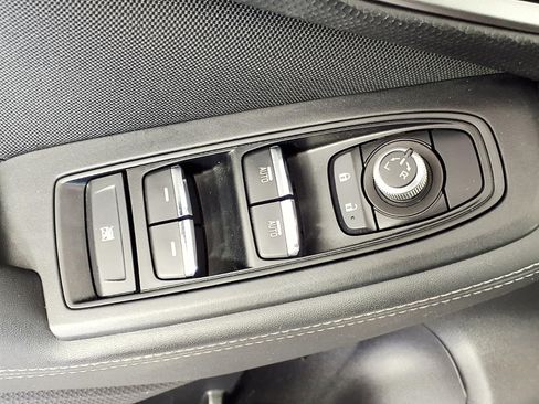 Used 2020 Subaru Forester Premium image 14