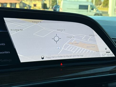 Used 2022 Cadillac Escalade ESV Sport Platinum w/ Heavy-Duty Trailer Package image 23