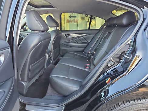 Used 2017 INFINITI Q50 3.0t Premium w/ 3.0T Premium Plus Package image 12