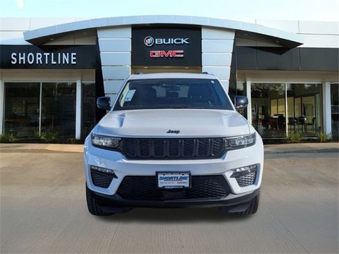 Used 2023 Jeep Grand Cherokee Limited w/ Black Appearance Package image 9