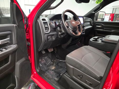 Used 2024 RAM 2500 Big Horn w/ Bed Utility Group image 18