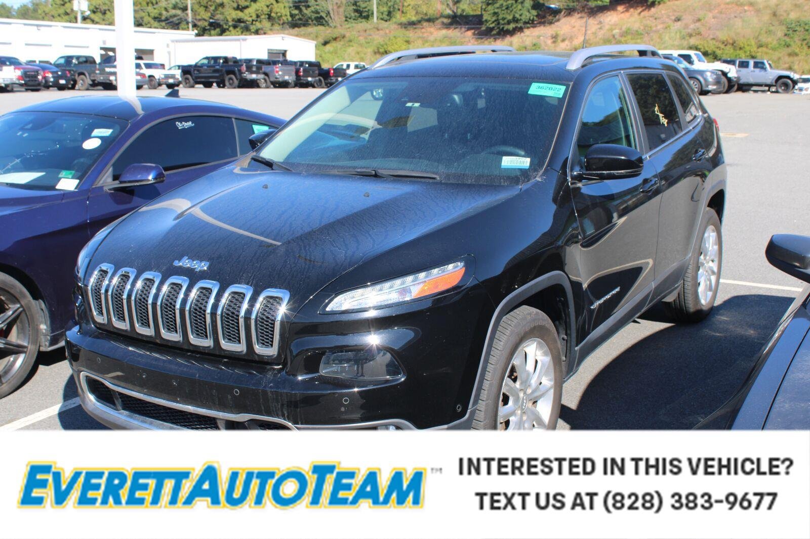 Used 2017 Jeep Cherokee Limited w/ Technology Group AWD/4WD image 1