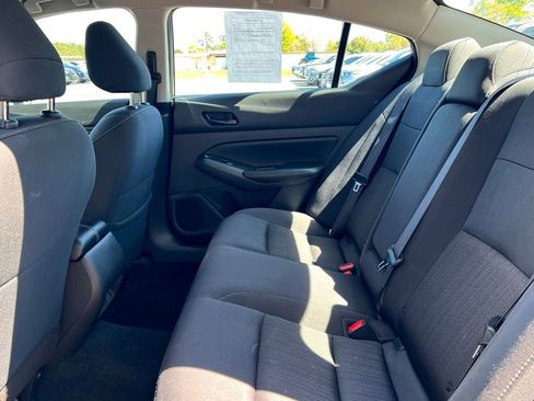 Used 2024 Nissan Altima 2.5 SV image 11